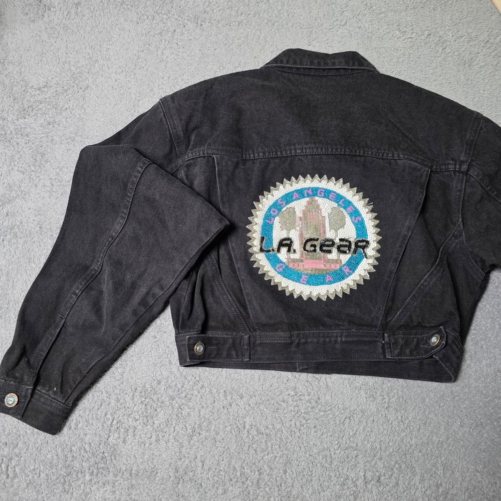 LA Gear Womens M Cropped Denim Trucker Jacket Black Holographic Button Charm VTG